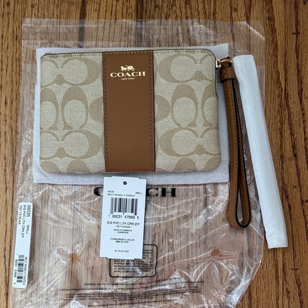 Coach Sig PVC Leather Crossgrain Small Zip Wristlet Wallet
